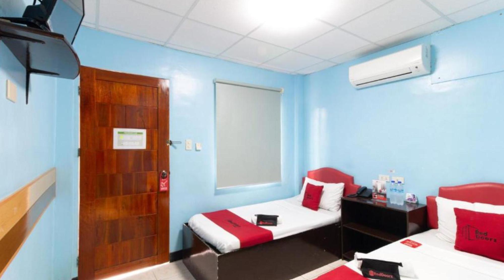 Reddoorz @ Picas Sagkahan Tacloban Exterior foto